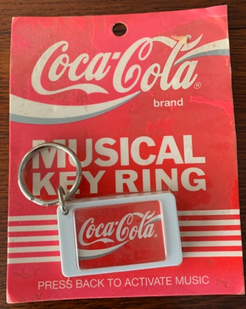 93178-1 € 4,00 coca cola sleutelhanger musical.jpeg